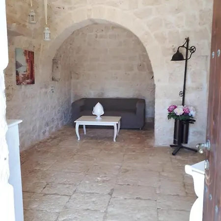 Trullo Perlato Villa