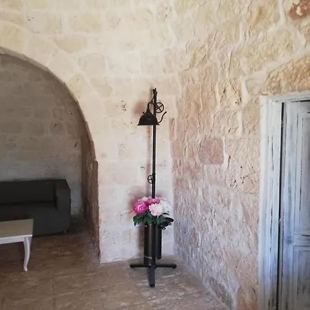 Trullo Perlato Villa
