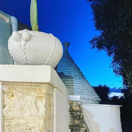 Trullo Perlato Villa
